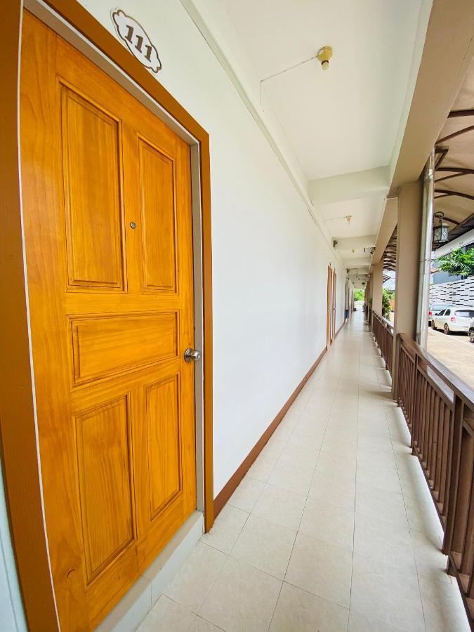 Metha Palace Sakon Nakhon Esterno foto