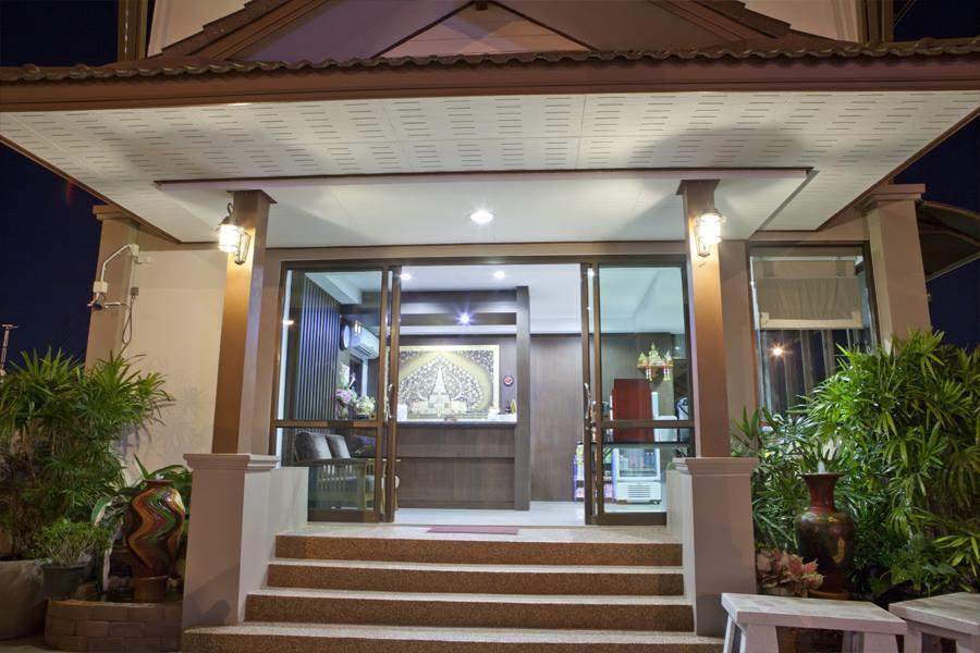 Metha Palace Sakon Nakhon Esterno foto